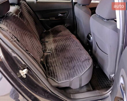 Черный Шевроле Круз, объемом двигателя 1.36 л и пробегом 160 тыс. км за 5900 $, фото 33 на Automoto.ua