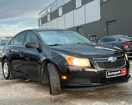 Черный Шевроле Круз, объемом двигателя 1.4 л и пробегом 172 тыс. км за 6990 $, фото 2 на Automoto.ua