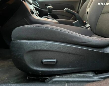 Черный Шевроле Круз, объемом двигателя 1.4 л и пробегом 172 тыс. км за 6990 $, фото 16 на Automoto.ua