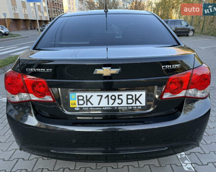 Черный Шевроле Круз, объемом двигателя 1.8 л и пробегом 85 тыс. км за 7600 $, фото 10 на Automoto.ua