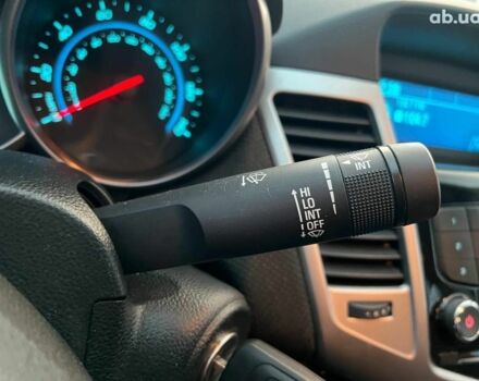 Черный Шевроле Круз, объемом двигателя 1.4 л и пробегом 172 тыс. км за 6990 $, фото 20 на Automoto.ua