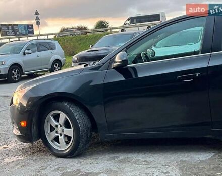 Черный Шевроле Круз, объемом двигателя 1.4 л и пробегом 172 тыс. км за 6990 $, фото 3 на Automoto.ua