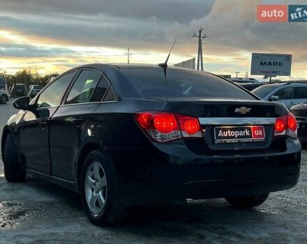 Черный Шевроле Круз, объемом двигателя 1.4 л и пробегом 172 тыс. км за 6990 $, фото 5 на Automoto.ua