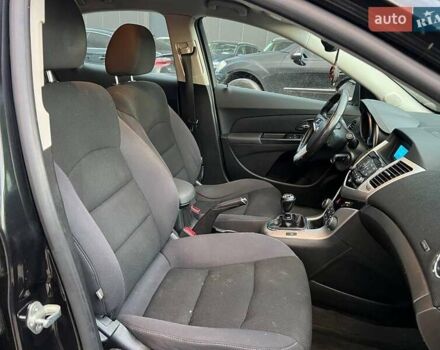 Черный Шевроле Круз, объемом двигателя 1.4 л и пробегом 172 тыс. км за 6990 $, фото 34 на Automoto.ua