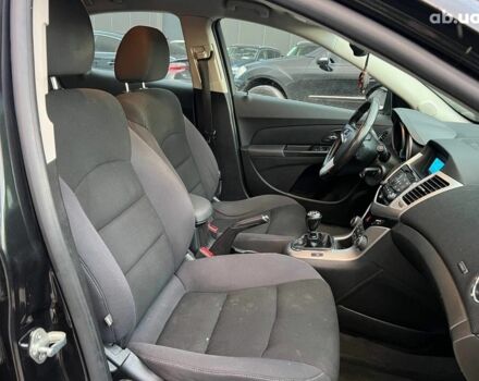 Черный Шевроле Круз, объемом двигателя 1.4 л и пробегом 172 тыс. км за 6990 $, фото 34 на Automoto.ua