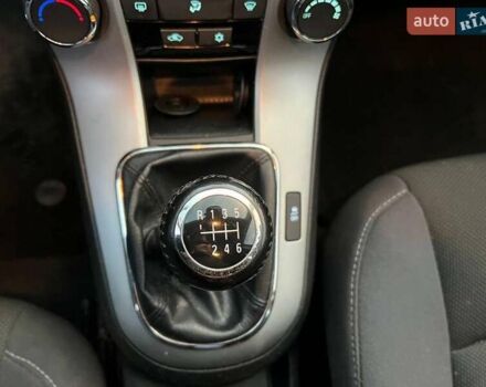 Черный Шевроле Круз, объемом двигателя 1.4 л и пробегом 172 тыс. км за 6990 $, фото 29 на Automoto.ua