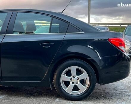 Черный Шевроле Круз, объемом двигателя 1.4 л и пробегом 172 тыс. км за 6990 $, фото 3 на Automoto.ua