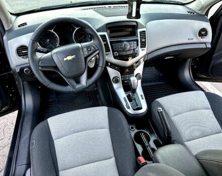 Черный Шевроле Круз, объемом двигателя 1.8 л и пробегом 185 тыс. км за 7700 $, фото 7 на Automoto.ua