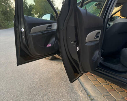 Чорний Шевроле Круз, об'ємом двигуна 1.8 л та пробігом 250 тис. км за 6950 $, фото 11 на Automoto.ua