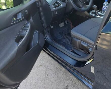 Черный Шевроле Круз, объемом двигателя 1.4 л и пробегом 156 тыс. км за 9000 $, фото 13 на Automoto.ua