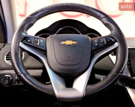 Черный Шевроле Круз, объемом двигателя 1.4 л и пробегом 65 тыс. км за 9500 $, фото 42 на Automoto.ua