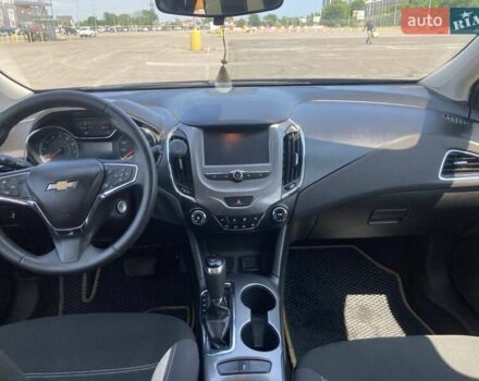 Черный Шевроле Круз, объемом двигателя 1.4 л и пробегом 204 тыс. км за 8990 $, фото 5 на Automoto.ua