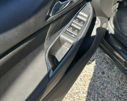 Черный Шевроле Круз, объемом двигателя 1.4 л и пробегом 162 тыс. км за 8650 $, фото 4 на Automoto.ua