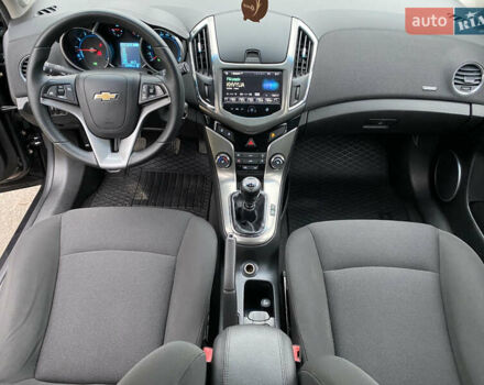 Черный Шевроле Круз, объемом двигателя 1.4 л и пробегом 230 тыс. км за 6550 $, фото 39 на Automoto.ua