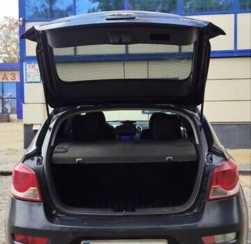 Чорний Шевроле Круз, об'ємом двигуна 1.8 л та пробігом 221 тис. км за 5900 $, фото 10 на Automoto.ua