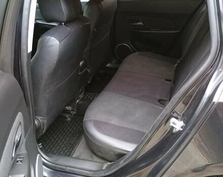 Черный Шевроле Круз, объемом двигателя 1.6 л и пробегом 187 тыс. км за 8800 $, фото 3 на Automoto.ua