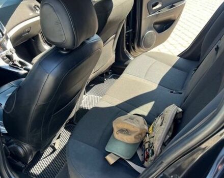 Черный Шевроле Круз, объемом двигателя 1.69 л и пробегом 160 тыс. км за 6600 $, фото 10 на Automoto.ua