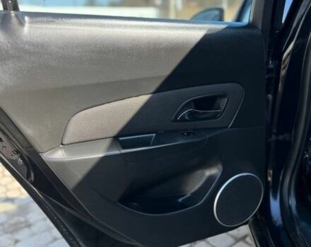 Черный Шевроле Круз, объемом двигателя 1.69 л и пробегом 160 тыс. км за 6600 $, фото 9 на Automoto.ua