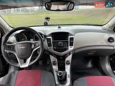 Шевроле Круз 2009 у Дніпро (Дніпропетровську) на Automoto.ua Чорний Шевроле Круз, об'ємом двигуна 1.8 л та пробігом 205 тис. км за 6700 $, фото 1 на Automoto.ua