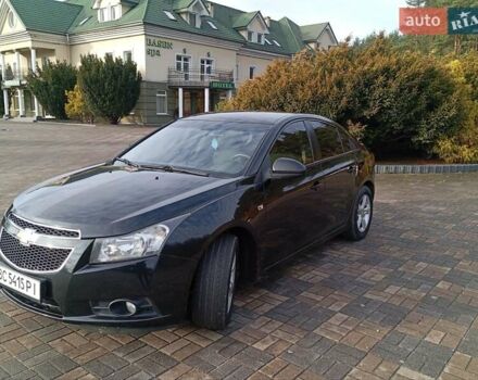Черный Шевроле Круз, объемом двигателя 1.8 л и пробегом 234 тыс. км за 5600 $, фото 1 на Automoto.ua
