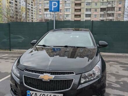 Шевроле Круз 2010 в Киеве на Automoto.ua Черный Шевроле Круз, объемом двигателя 1.8 л и пробегом 180 тыс. км за 6150 $, фото 1 на Automoto.ua