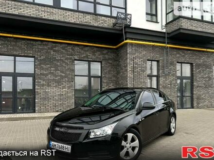 Шевроле Круз 2010 в Житомире на Automoto.ua Черный Шевроле Круз, объемом двигателя 2 л и пробегом 300 тыс. км за 7500 $, фото 1 на Automoto.ua
