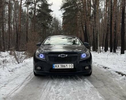 Черный Шевроле Круз, объемом двигателя 1.8 л и пробегом 183 тыс. км за 7500 $, фото 1 на Automoto.ua