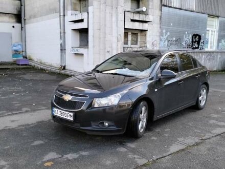 Черный Шевроле Круз, объемом двигателя 1.8 л и пробегом 242 тыс. км за 6400 $, фото 1 на Automoto.ua