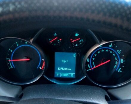 Черный Шевроле Круз, объемом двигателя 1.8 л и пробегом 31600 тыс. км за 6200 $, фото 1 на Automoto.ua