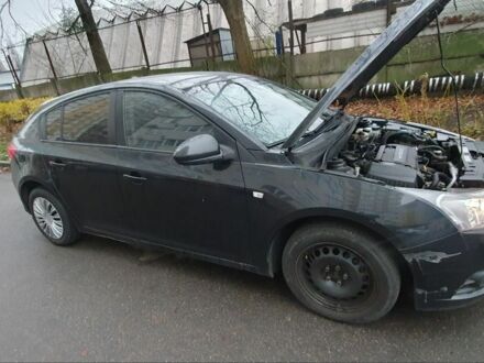 Черный Шевроле Круз, объемом двигателя 1.8 л и пробегом 83 тыс. км за 4500 $, фото 1 на Automoto.ua