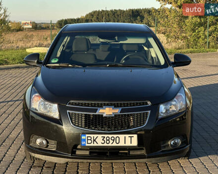 Черный Шевроле Круз, объемом двигателя 1.6 л и пробегом 208 тыс. км за 7600 $, фото 1 на Automoto.ua