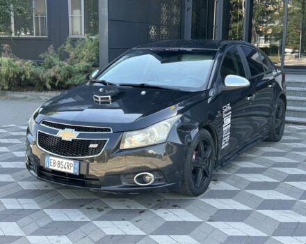 Черный Шевроле Круз, объемом двигателя 1.8 л и пробегом 188 тыс. км за 2650 $, фото 1 на Automoto.ua