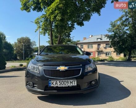 Черный Шевроле Круз, объемом двигателя 1.8 л и пробегом 219 тыс. км за 7500 $, фото 1 на Automoto.ua