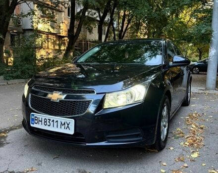 Черный Шевроле Круз, объемом двигателя 1.36 л и пробегом 267 тыс. км за 6100 $, фото 1 на Automoto.ua