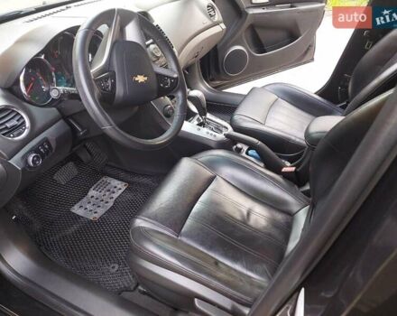 Черный Шевроле Круз, объемом двигателя 2 л и пробегом 149 тыс. км за 8700 $, фото 1 на Automoto.ua