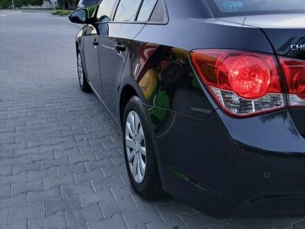 Черный Шевроле Круз, объемом двигателя 1.8 л и пробегом 147 тыс. км за 7650 $, фото 1 на Automoto.ua