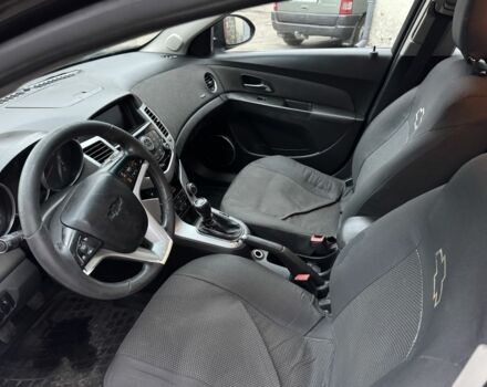 Коричневый Шевроле Круз, объемом двигателя 1.7 л и пробегом 350 тыс. км за 4500 $, фото 12 на Automoto.ua