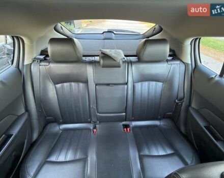 Красный Шевроле Круз, объемом двигателя 1.8 л и пробегом 65 тыс. км за 8500 $, фото 5 на Automoto.ua