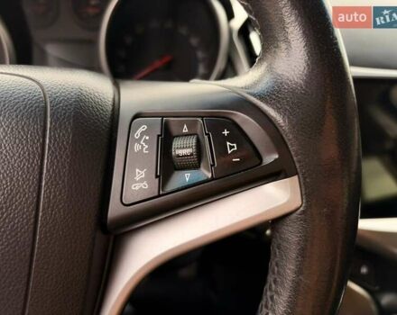 Червоний Шевроле Круз, об'ємом двигуна 1.8 л та пробігом 135 тис. км за 7550 $, фото 23 на Automoto.ua