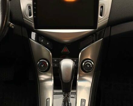 Червоний Шевроле Круз, об'ємом двигуна 1.8 л та пробігом 135 тис. км за 7550 $, фото 26 на Automoto.ua