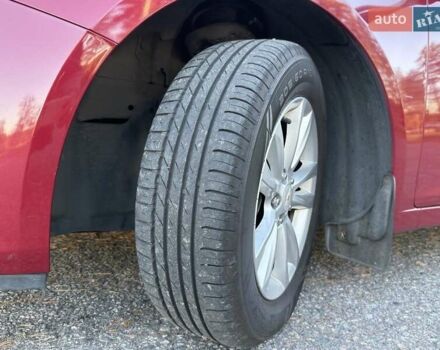 Красный Шевроле Круз, объемом двигателя 1.8 л и пробегом 65 тыс. км за 8500 $, фото 4 на Automoto.ua