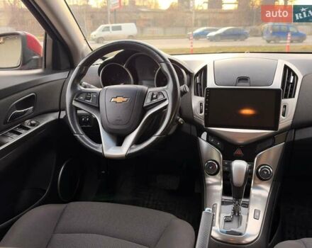 Червоний Шевроле Круз, об'ємом двигуна 1.8 л та пробігом 135 тис. км за 7550 $, фото 28 на Automoto.ua