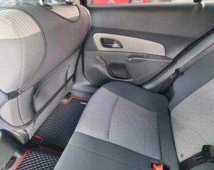 Червоний Шевроле Круз, об'ємом двигуна 1.6 л та пробігом 240 тис. км за 6300 $, фото 17 на Automoto.ua