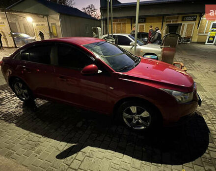 Красный Шевроле Круз, объемом двигателя 1.8 л и пробегом 130 тыс. км за 6700 $, фото 3 на Automoto.ua