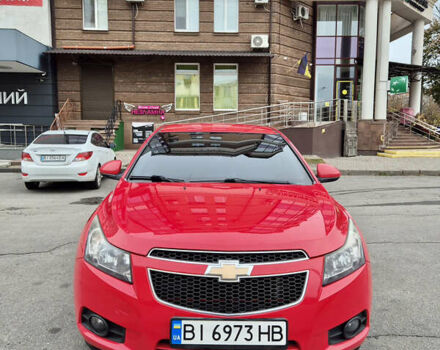 Красный Шевроле Круз, объемом двигателя 1.6 л и пробегом 169 тыс. км за 7600 $, фото 5 на Automoto.ua