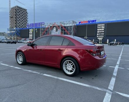 Красный Шевроле Круз, объемом двигателя 1.6 л и пробегом 158 тыс. км за 6000 $, фото 1 на Automoto.ua