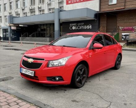 Красный Шевроле Круз, объемом двигателя 1.6 л и пробегом 169 тыс. км за 7700 $, фото 2 на Automoto.ua
