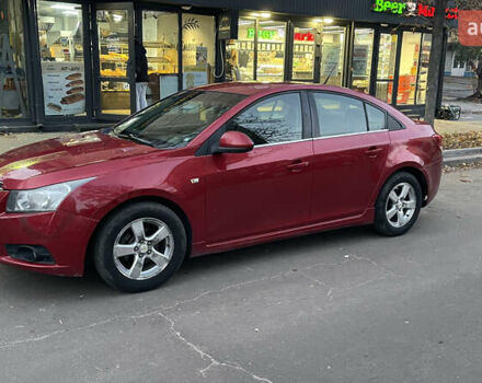 Красный Шевроле Круз, объемом двигателя 1.36 л и пробегом 204 тыс. км за 5399 $, фото 3 на Automoto.ua