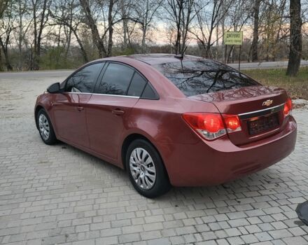 Красный Шевроле Круз, объемом двигателя 1.8 л и пробегом 174 тыс. км за 6300 $, фото 3 на Automoto.ua