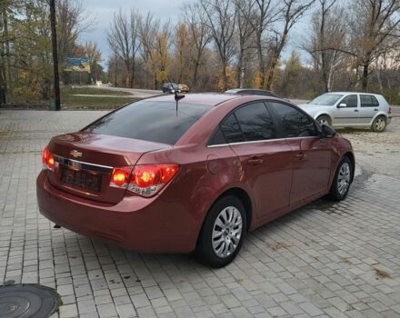 Красный Шевроле Круз, объемом двигателя 1.8 л и пробегом 174 тыс. км за 6300 $, фото 5 на Automoto.ua